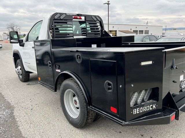 2023 GMC Sierra 3500HD Pro 14