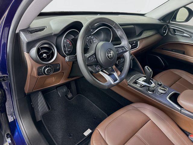 Thumbnail: 2020 Alfa Romeo Stelvio - 9