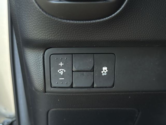 Used 2017 Gray Kia Base image 30