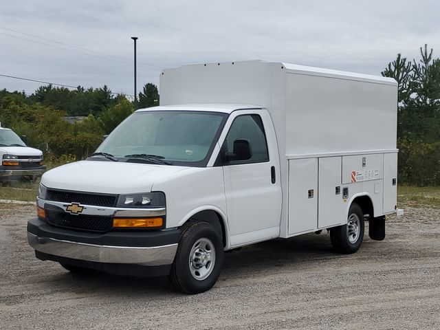 New 2026 Chevrolet Express 3500 - photo 2