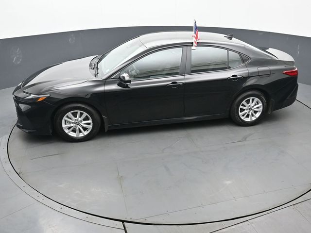 2025 Toyota Camry LE 38