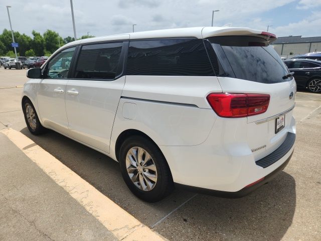 Certified Used 2021 White Kia LX image 5
