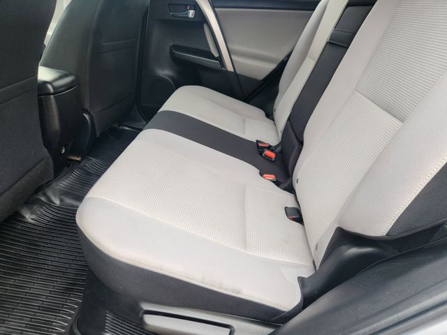 2018 Toyota RAV4 Hybrid XLE Silver at Bayway Cadillac of The Woodlands