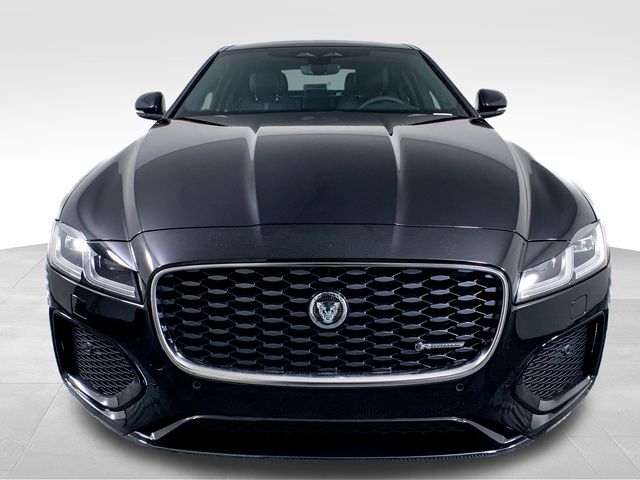 2024 Jaguar XF R-Dynamic SE 11