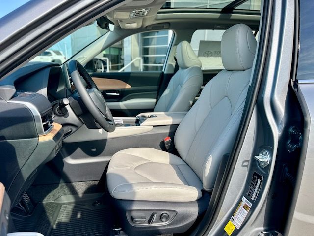 2026 Toyota Grand Highlander Limited - 8