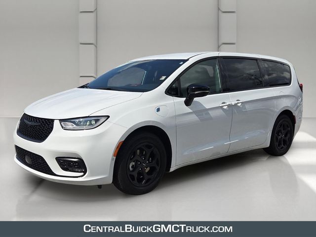2024 Chrysler Pacifica Hybrid S Appearance FWD