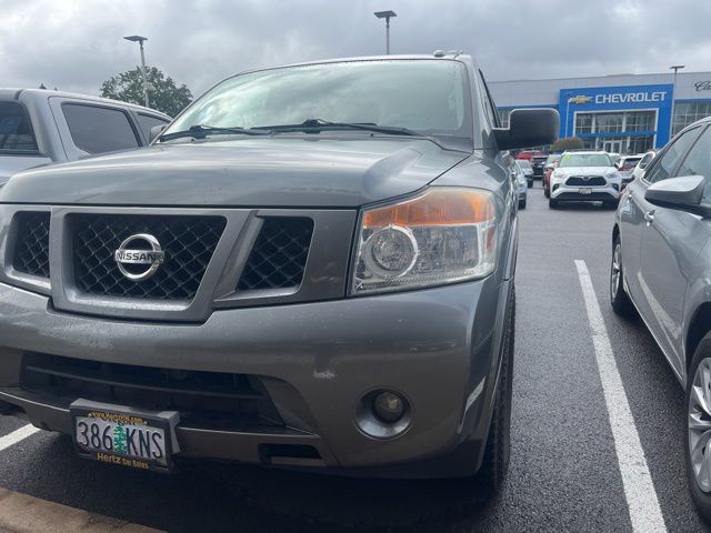 2015 Nissan Armada SV 8