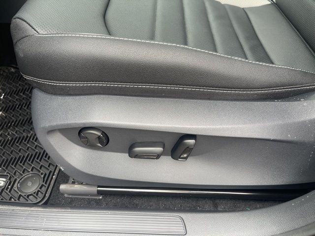 2026 Volkswagen Taos SEL - Photo 15