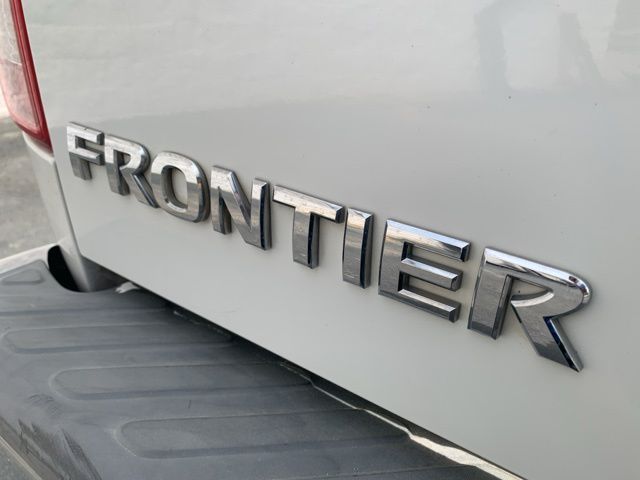 2016 Nissan Frontier SV photo