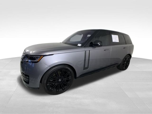 2023 Land Rover Range Rover SE 3