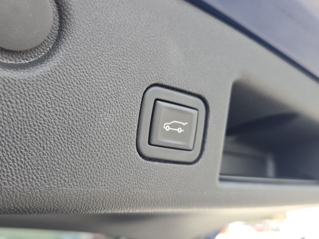 2023 Chevrolet Equinox LT:168356A