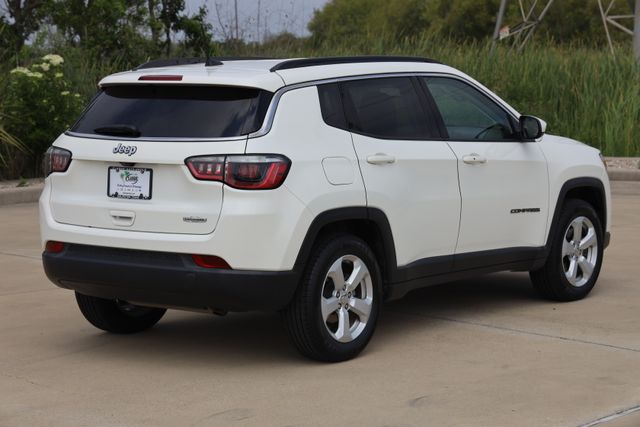 2018 Jeep Compass Latitude White at River Oaks CDJR