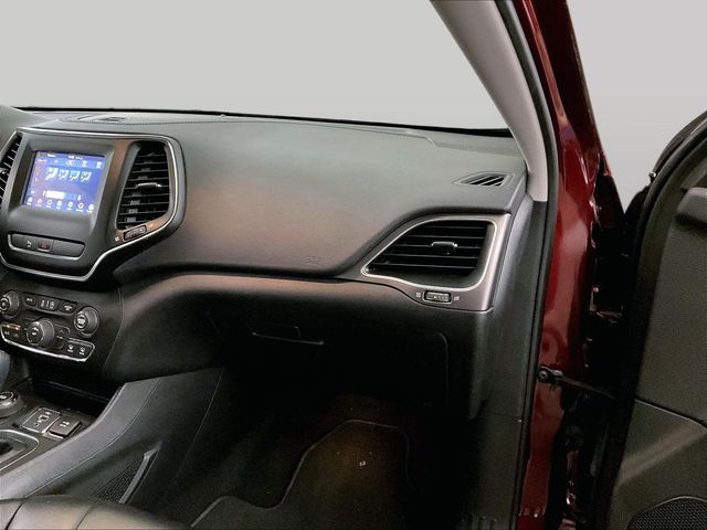 2019 Jeep Cherokee Latitude Plus Red at Auto Express Mitsubishi