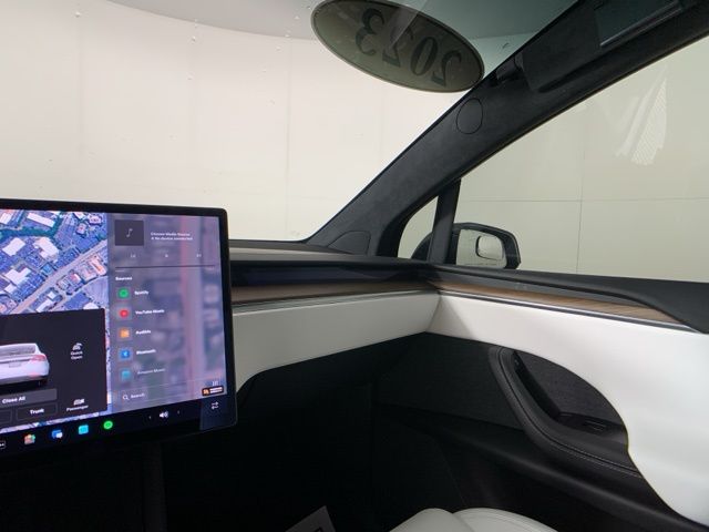 2023 Tesla Model X Standard Range 16