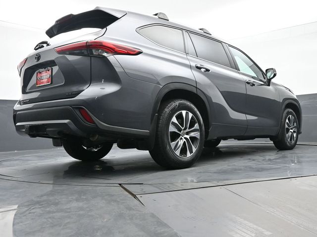 2021 Toyota Highlander XLE 38