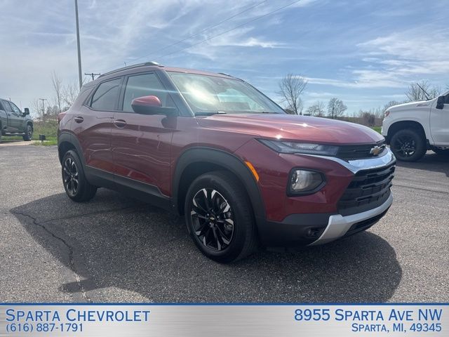 Red (Crimson) 2023 Chevrolet Trailblazer LT FWD SUV / Crossover Front-Wheel Drive Continuously Variable Transmission