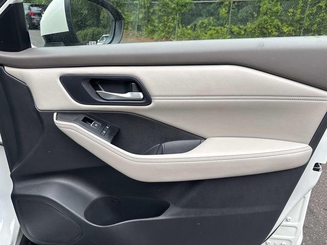 2023 Nissan Rogue - Image 24