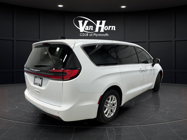 Used 2023 Bright White Clearcoat Chrysler Touring L image 7