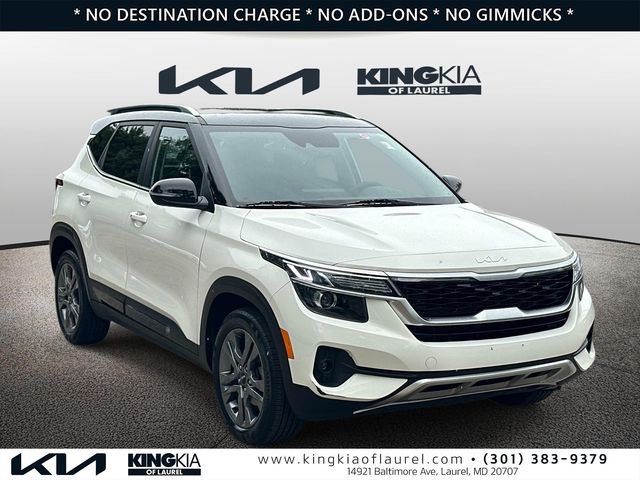 Clear White/Black Roof 2023 Kia Seltos SUV / Crossover Front-Wheel Drive Continuously Variable Transmission