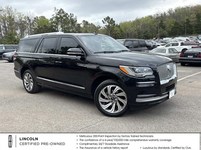 Infinite Black Metallic Clearcoat 2022 Lincoln Navigator L Reserve 4WD SUV / Crossover Four-Wheel Drive Automatic
