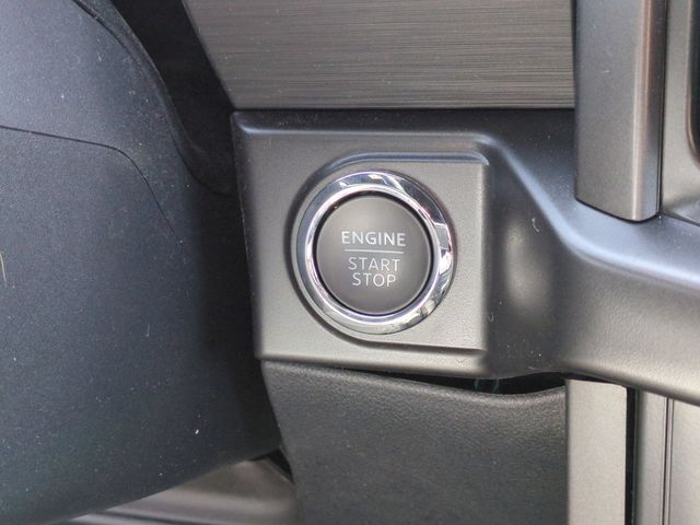 Used 2024 White Ford XLT image 26