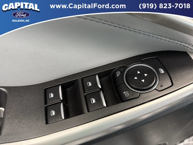 Used 2023 Silver Ford XLT image 21
