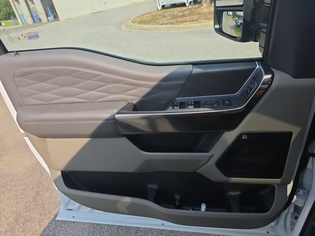 New 2026 Star White Metallic Tri-Coat Ford F-350® Platinum® image 27