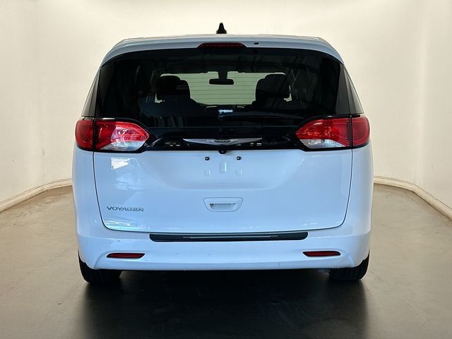 2022 Chrysler Voyager LX White at Phil Fitts Ford