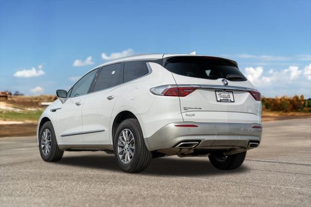 2022 Buick Enclave Essence 5