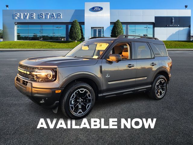 New 2025 Gray Ford Outer Banks image 3