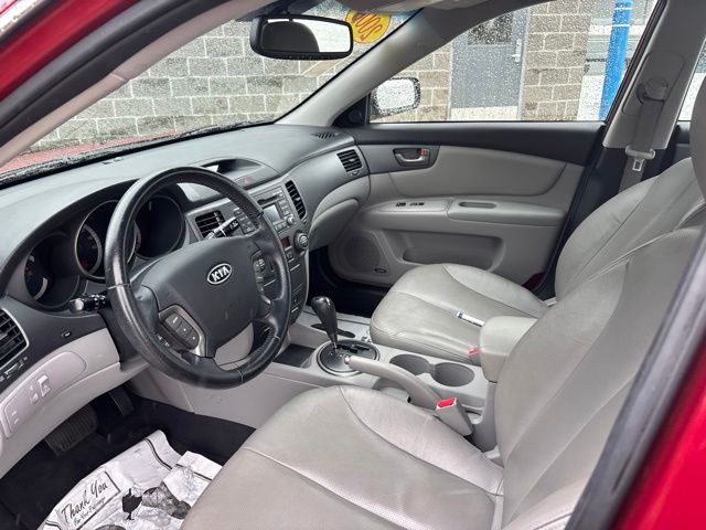 Used 2009 Red Kia EX image 17