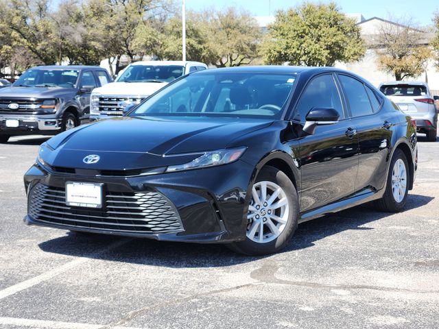 2025 Toyota Camry LE FWD
