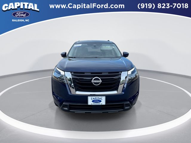 Used 2025 Blue Nissan SV image 3