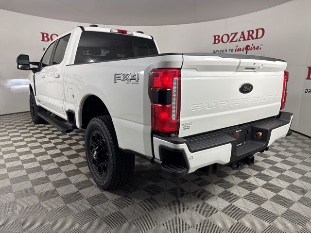 2025 Star White Metallic Tri-Coat Ford Super Duty F-350 SRW Lariat 4X4 Truck