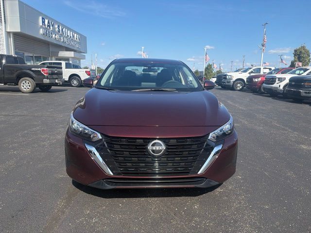 Certified Used 2025  Nissan SV image 3