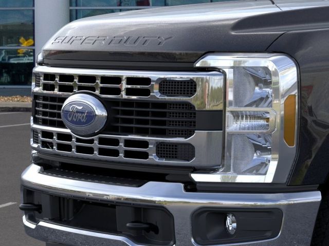 New 2026 Black Ford XLT image 17