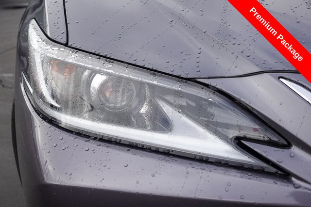 used 2020 Lexus ES car, priced at $30,000