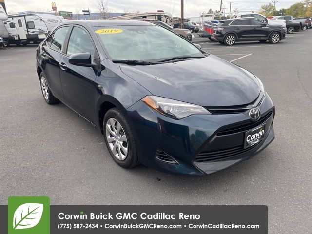 2019 Toyota Corolla LE 28