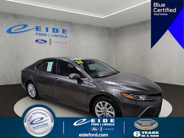 2024 Toyota Camry LE FWD