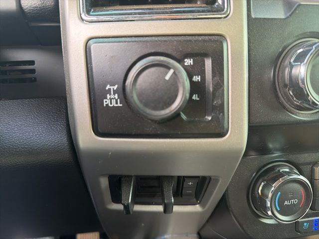 Used 2020 Black Ford Lariat image 24