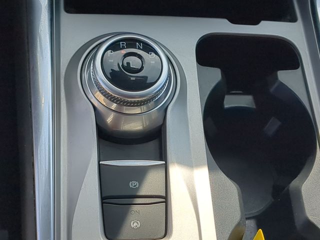 Used 2022 Silver Ford XLT image 26
