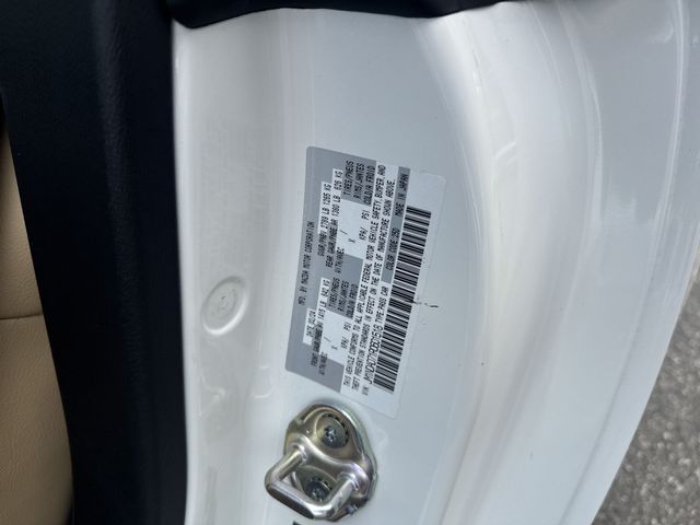 Used 2024 White Mazda Grand Touring image 31