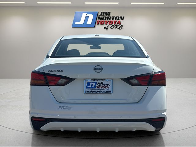 Used 2025 Nissan Altima Sedan