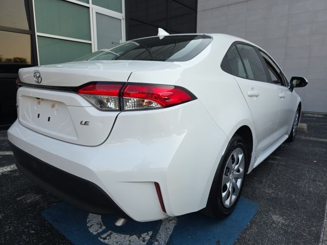 Used 2024 Toyota Corolla LE with VIN 5YFB4MDE7RP198640 for sale in Northfield, Minnesota