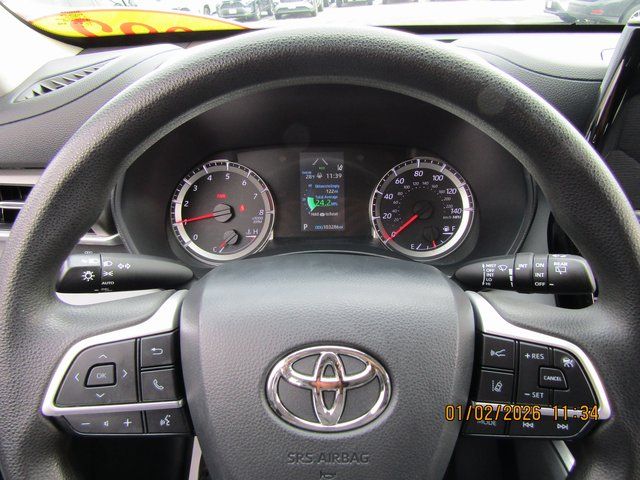 used 2022 Toyota Highlander car, priced at $21,999