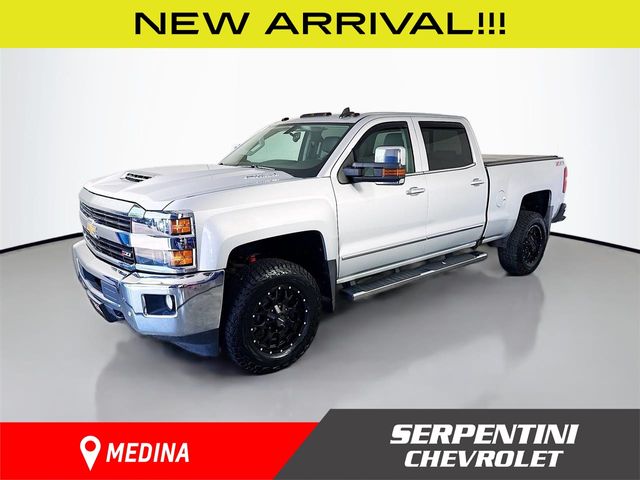 2017 Chevrolet Silverado 3500HD LTZ Crew Cab 4WD