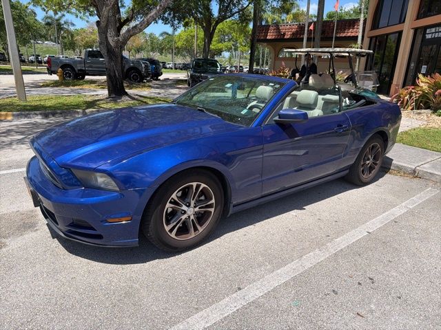 Deep Impact Blue Metallic 2014 Ford Mustang V6 Convertible RWD Convertible Rear-Wheel Drive 6-Speed Automatic