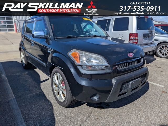 Used 2010 Gray Kia Plus image 3