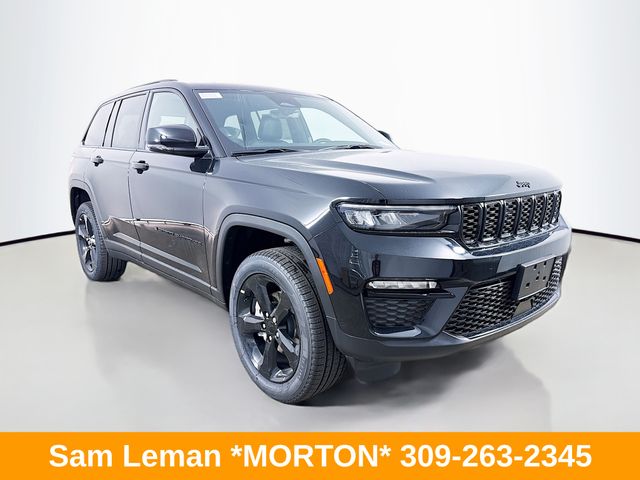 Diamond Black Crystal Pearlcoat 2025 Jeep Grand Cherokee SUV / Crossover Four-Wheel Drive 8-Speed Automatic