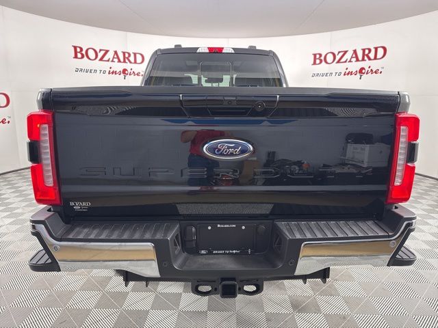 2025 Agate Black Metallic Ford Super Duty F-250 SRW Lariat 4X4 Truck